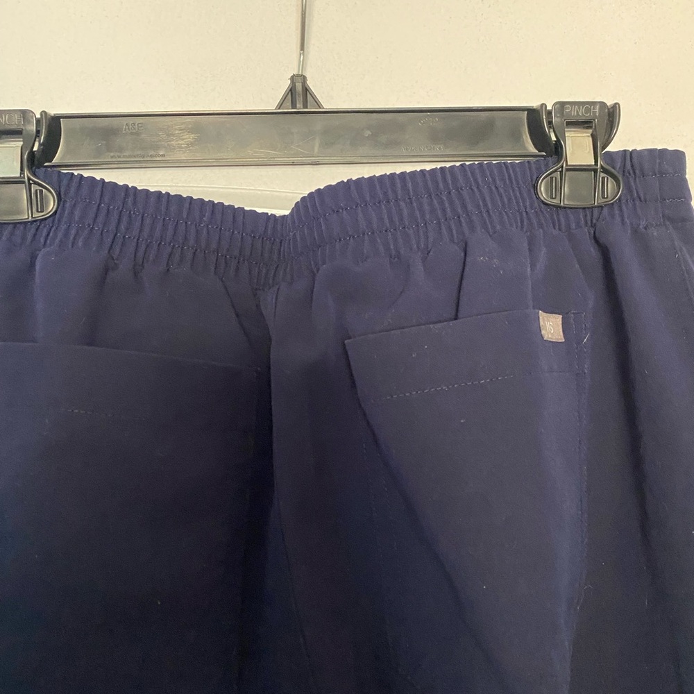 Women’s Figs Navy Blue pants - Picture 3 of 4